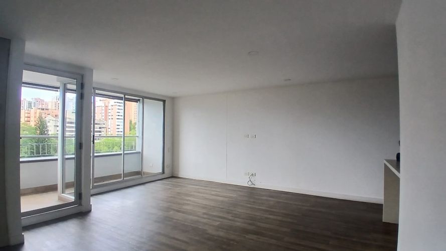 Apartamento de 1 alcoba en arriendo en Los Balsos, Medellín, 80 m² · foto 4 de 12