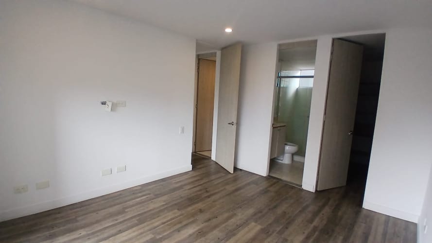 Apartamento de 1 alcoba en arriendo en Los Balsos, Medellín, 80 m² · foto 9 de 12