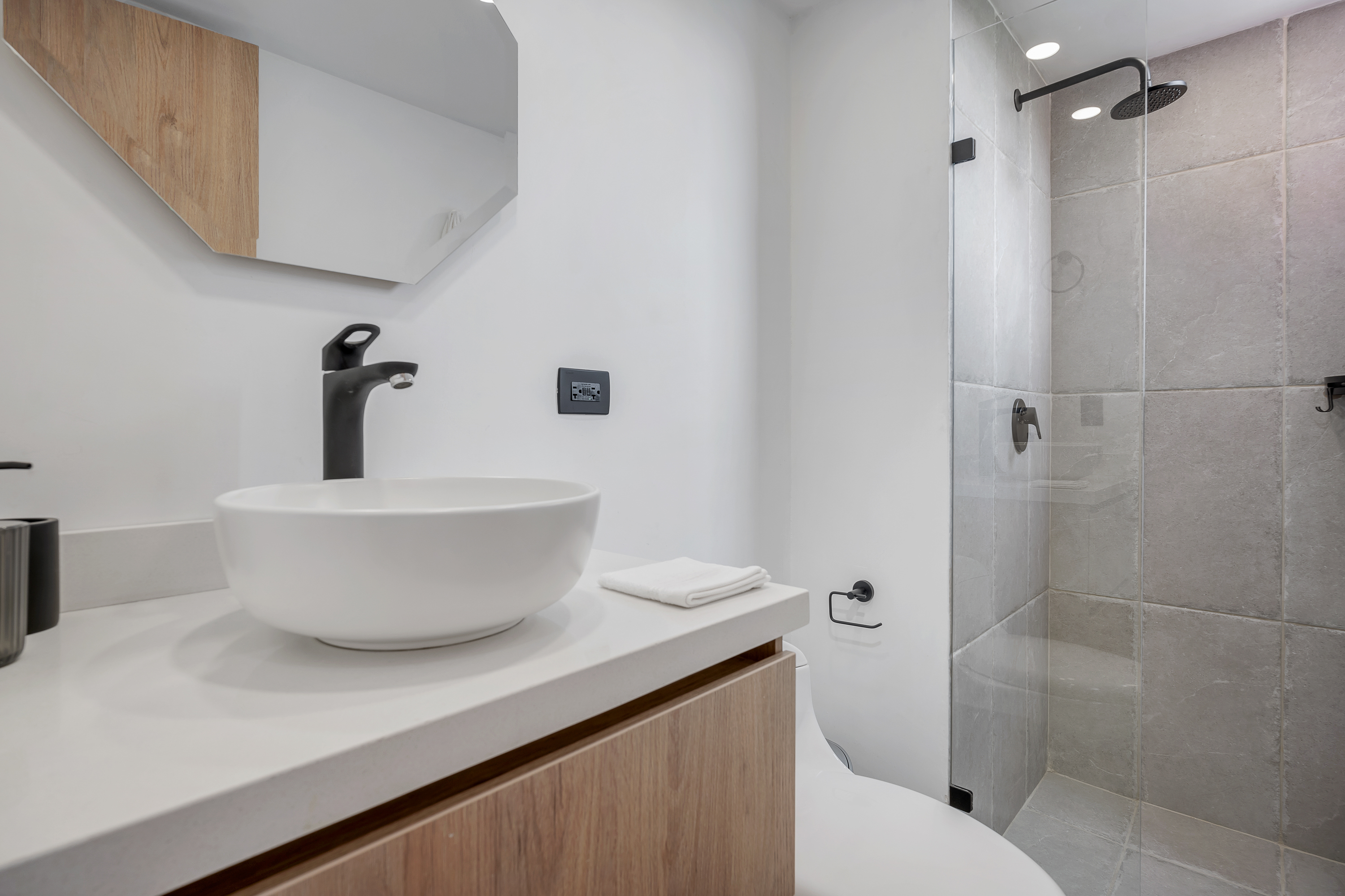 Apartamento en venta en El Poblado, Medellín · foto 10 de 16
