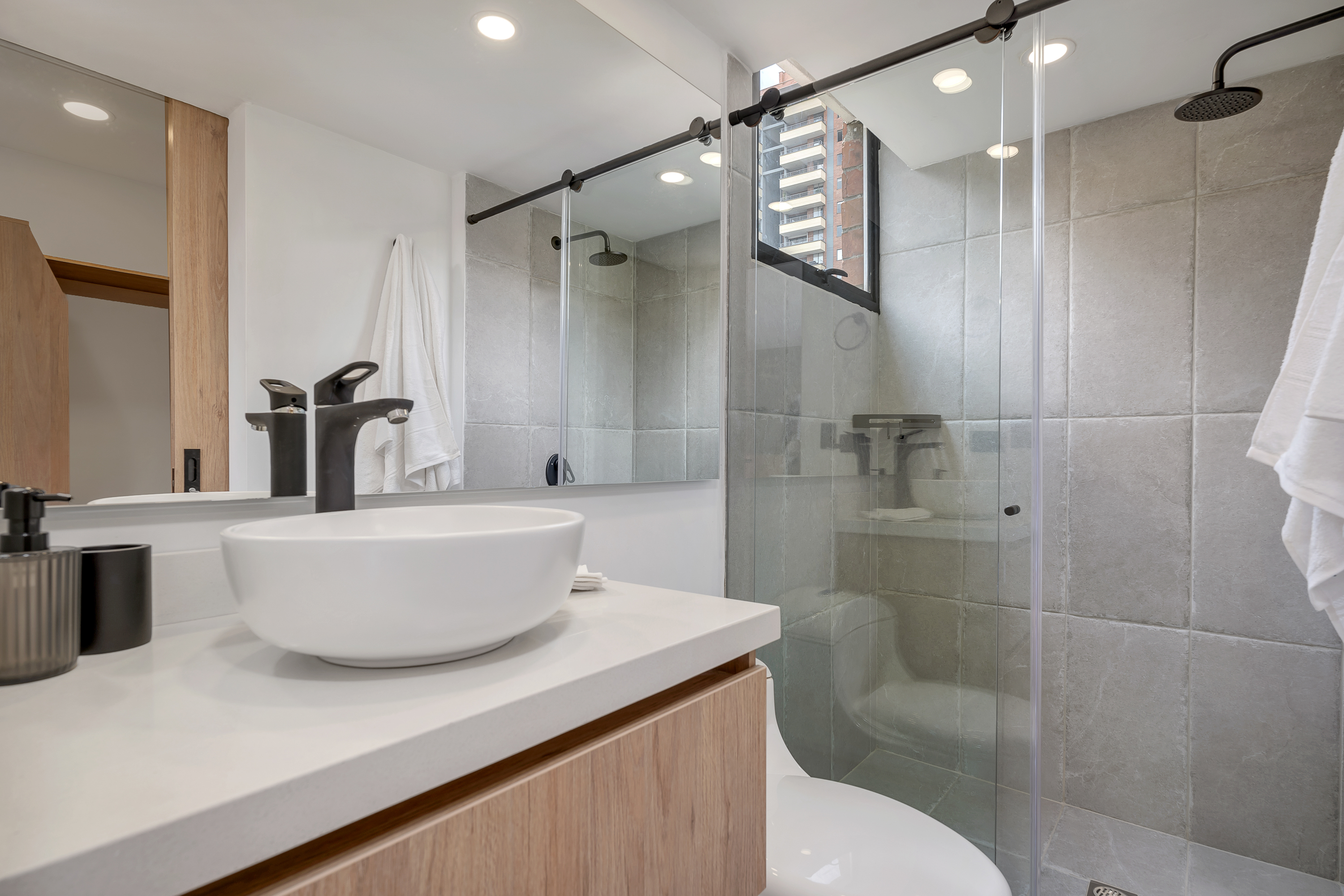 Apartamento en venta en El Poblado, Medellín · foto 15 de 16