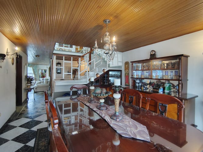 Casa de 5 alcobas en venta en El Salitre, Bogotá, 350 m² · foto 14 de 24
