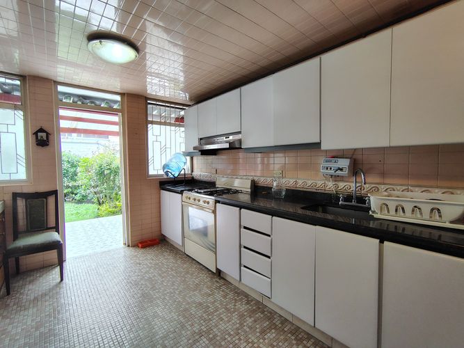Casa de 5 alcobas en venta en El Salitre, Bogotá, 350 m² · foto 16 de 24