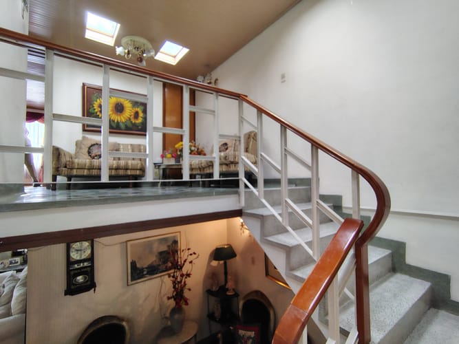 Casa de 5 alcobas en venta en El Salitre, Bogotá, 350 m² · foto 21 de 24