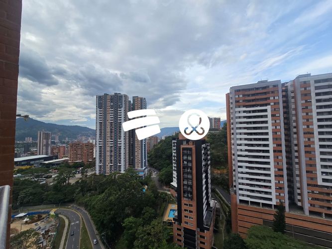 Apartamento de 3 alcobas en venta en Entreamigos, Sabaneta, 62 m² · foto 3 de 19