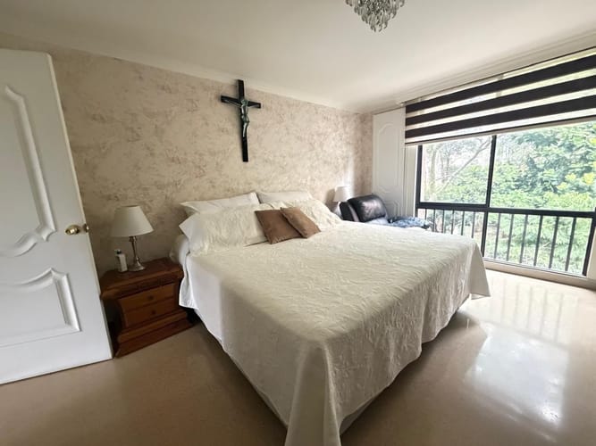 Apartamento de 3 alcobas en venta en El Diamante No. 2, Medellín, 150 m² · foto 8 de 19