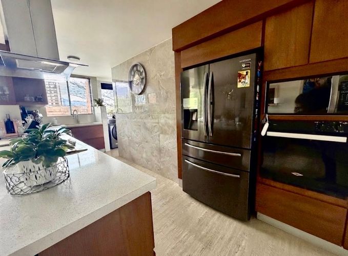 Apartamento de 3 alcobas en venta en El Diamante No. 2, Medellín, 150 m² · foto 6 de 19