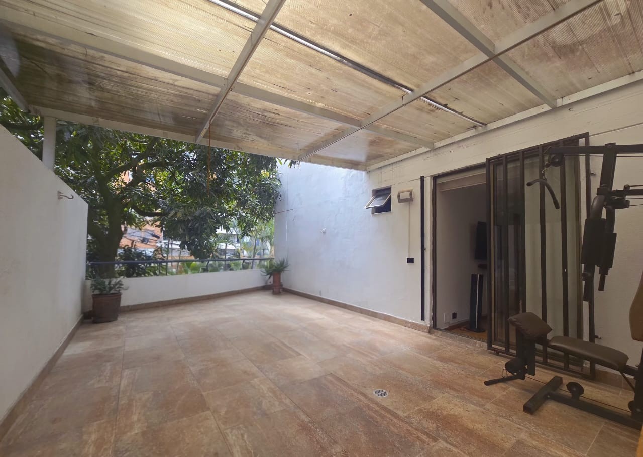 Apartamento en venta en Loma De Los Bernal, Medellín · foto 17 de 17