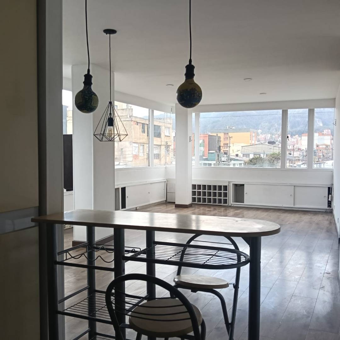 Apartamento en arriendo en Galerias, Bogotá · foto 9 de 24