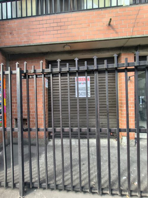 Local en arriendo en Bombona No.1, Medellín, 49 m² · foto 2 de 10