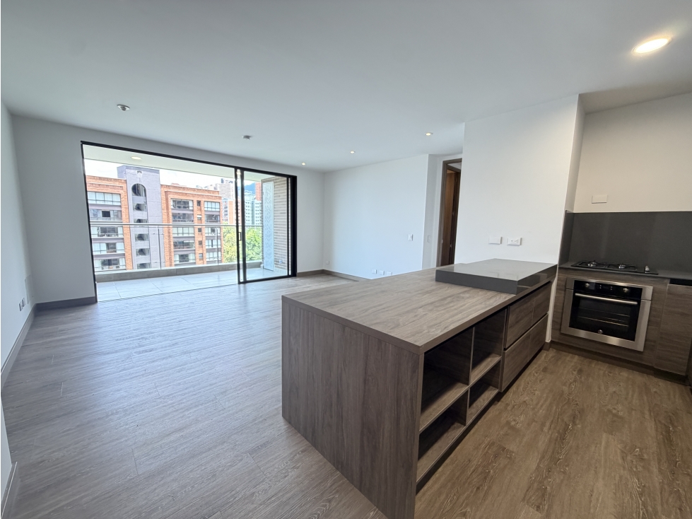 Apartamento en arriendo en Los Balsos, Medellín · foto 4 de 18