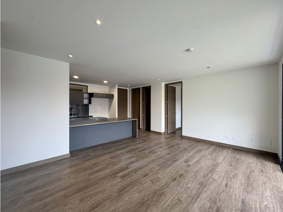 Apartamento en arriendo en Los Balsos, Medellín · foto 6 de 18