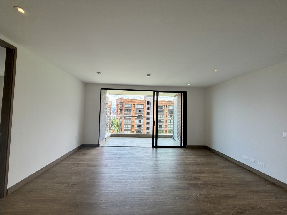 Apartamento en arriendo en Los Balsos, Medellín · foto 10 de 18