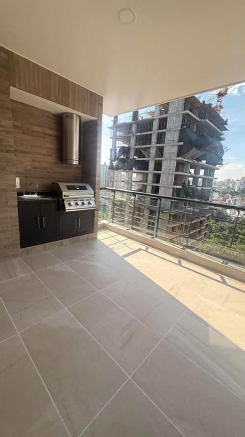 Apartamento de 4 alcobas en arriendo en El Tejar, Bucaramanga, 187 m² · foto 5 de 24