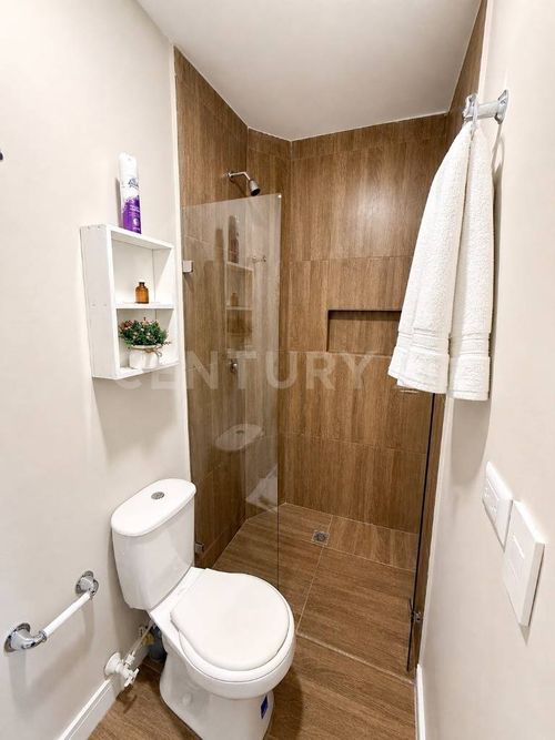 Casa en venta en Laureles, Medellín · foto 11 de 24
