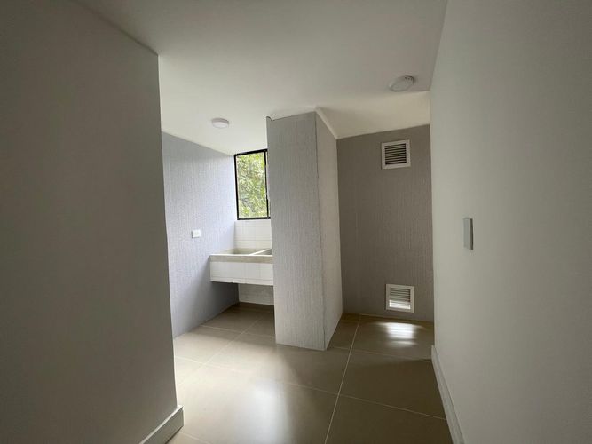 Apartamento de 3 alcobas en venta en La Aguacatala, Medellín, 150 m² · foto 19 de 24