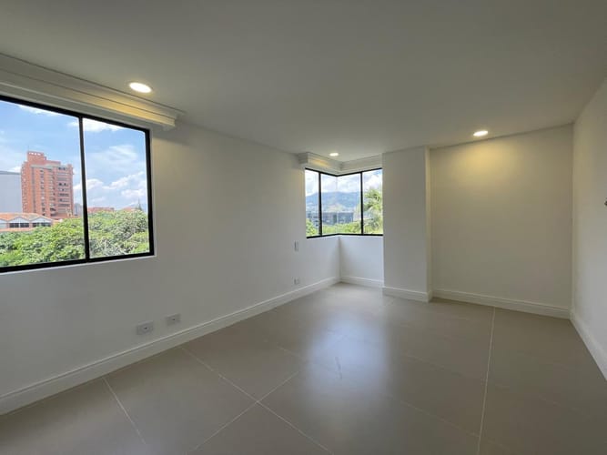 Apartamento de 3 alcobas en venta en La Aguacatala, Medellín, 150 m² · foto 20 de 24