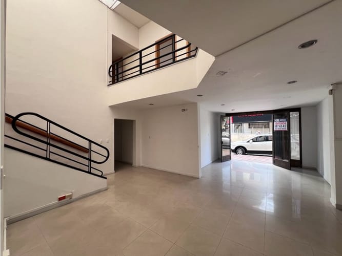 Local en arriendo en Palogrande, Manizales, 370 m² · foto 2 de 24