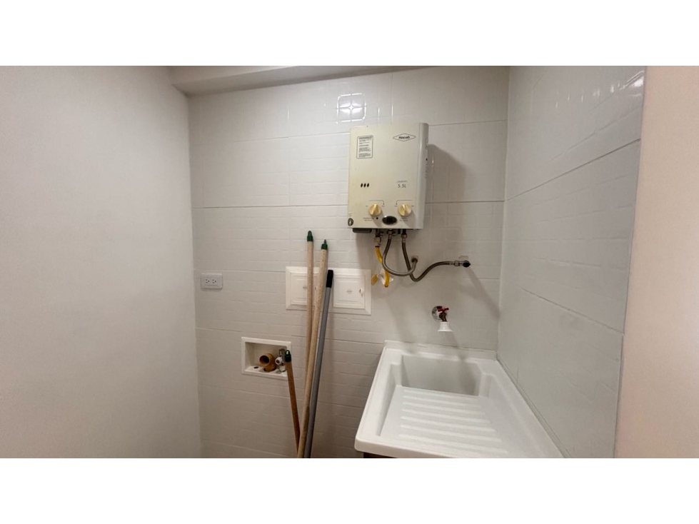 Casa en arriendo en Maria Auxiliadora, Sabaneta · foto 3 de 11