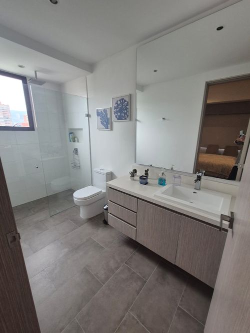 Apartamento de 4 alcobas en arriendo en Alejandría, Medellín, 277 m² · foto 7 de 24
