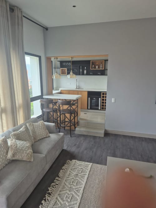 Apartamento de 4 alcobas en arriendo en Alejandría, Medellín, 277 m² · foto 14 de 24