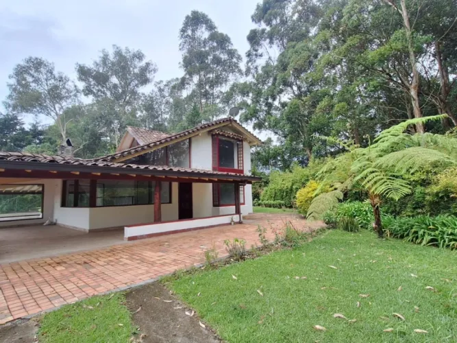 Finca en arriendo en Los Salados, El Retiro, 250 m² · foto 3 de 17