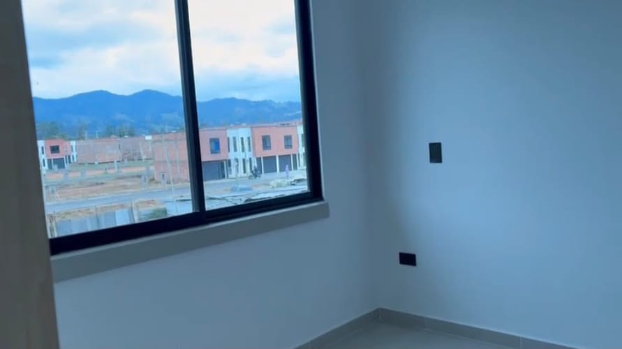 Apartamento de 3 alcobas en venta en La Ceja, 75 m² · foto 5 de 8