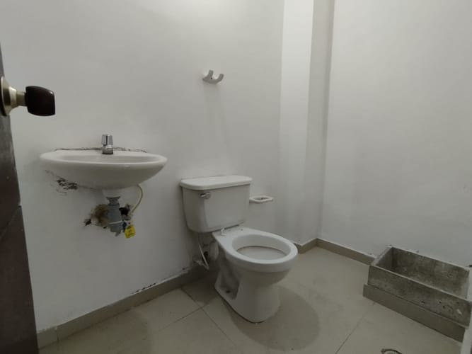 Local en arriendo en Los Cambulos, Cali, 83 m² · foto 8 de 8