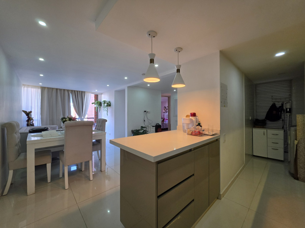 Apartamento en venta en Valle Del Lili, Cali · foto 2 de 15