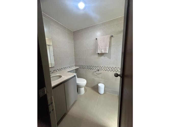 Apartamento de 3 alcobas en arriendo en El Poblado, Medellín, 110 m² · foto 21 de 24
