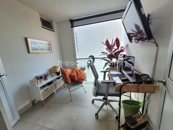 Apartamento de 4 alcobas en venta en Ciudad Jardin, Cali, 150 m² · foto 13 de 20