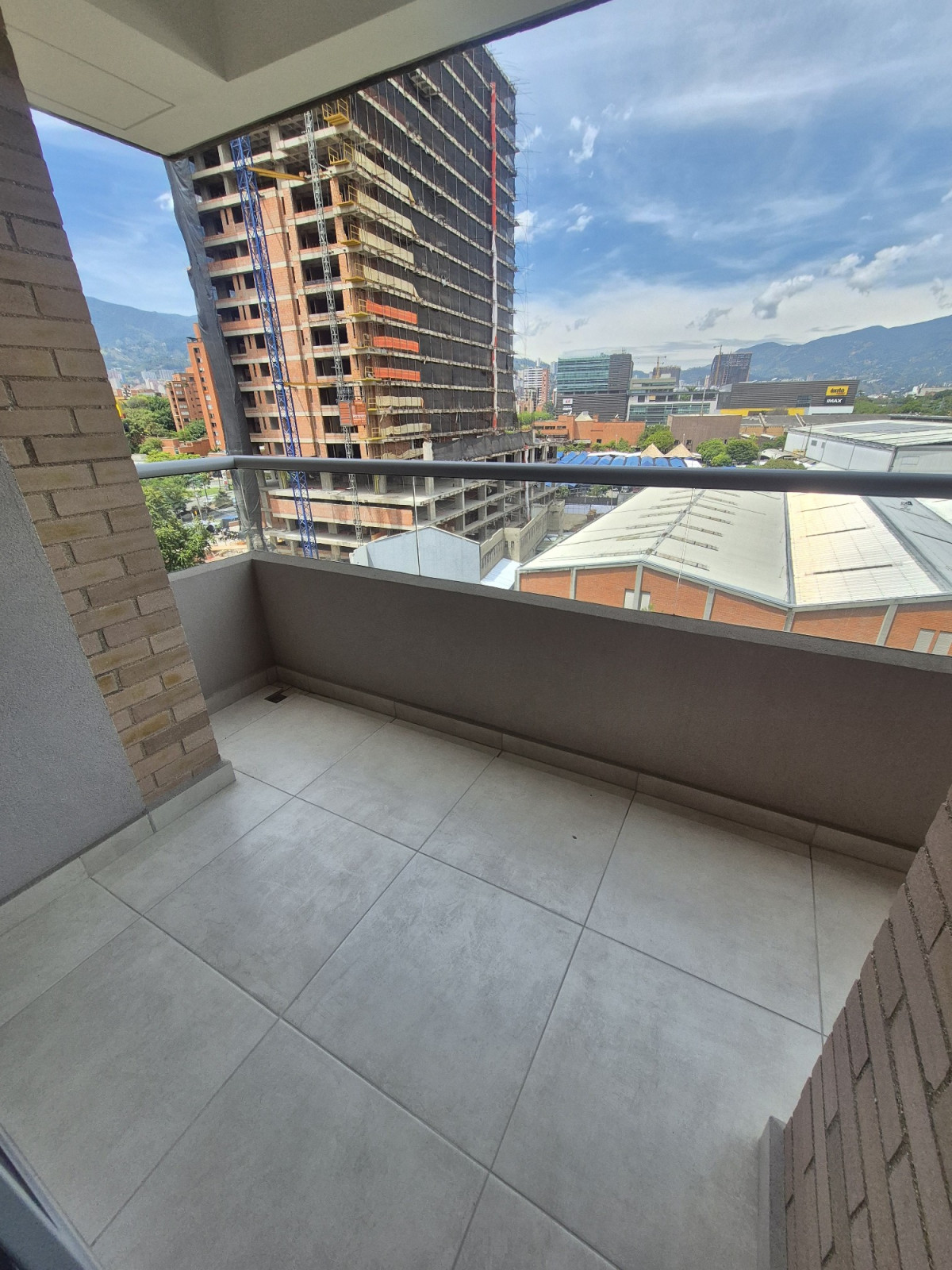 Apartamento en arriendo en El Portal, Envigado · foto 4 de 14
