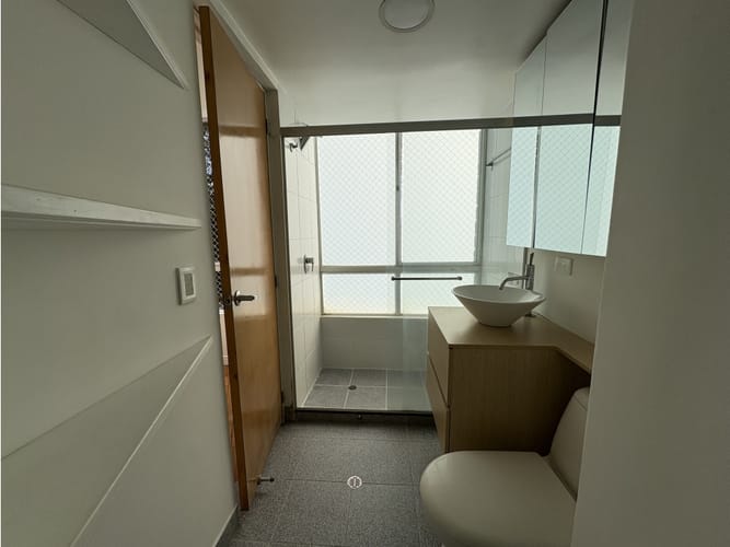 Apartamento de 3 alcobas en venta en El Poblado, Medellín, 130 m² · foto 8 de 14