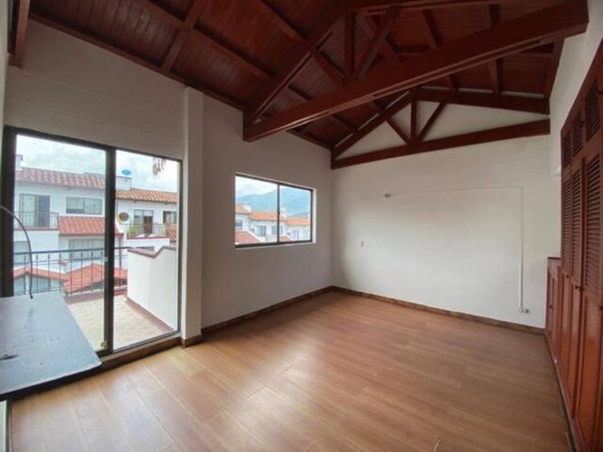 Casa de 3 alcobas en arriendo en Rincon De Piedra Pintada, Ibagué, 133 m² · foto 6 de 24