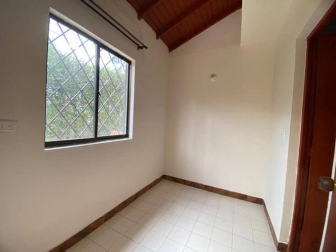 Casa de 3 alcobas en arriendo en Rincon De Piedra Pintada, Ibagué, 133 m² · foto 23 de 24