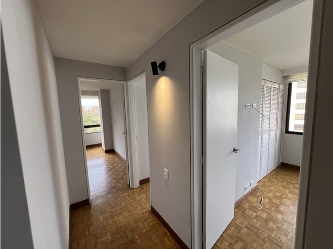 Apartamento de 3 alcobas en venta en Patio Bonito, Medellín, 131 m² · foto 9 de 17