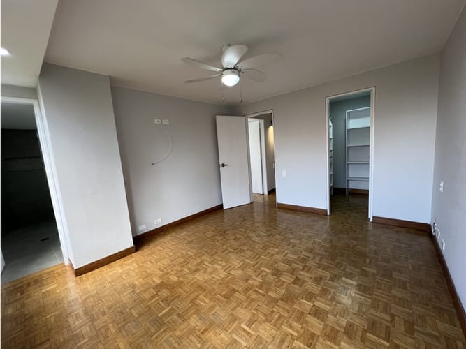 Apartamento de 3 alcobas en venta en Patio Bonito, Medellín, 131 m² · foto 10 de 17