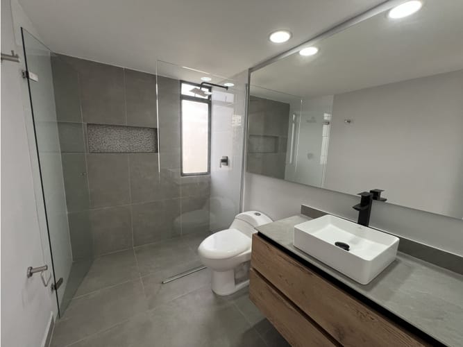 Apartamento de 3 alcobas en venta en Patio Bonito, Medellín, 131 m² · foto 11 de 17