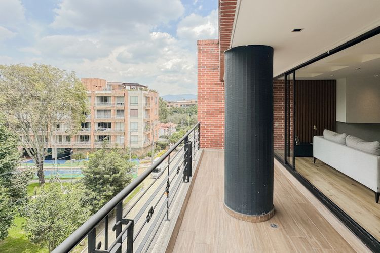 Apartamento de 5 alcobas en arriendo en Santa Paula, Bogotá, 285 m² · foto 7 de 24