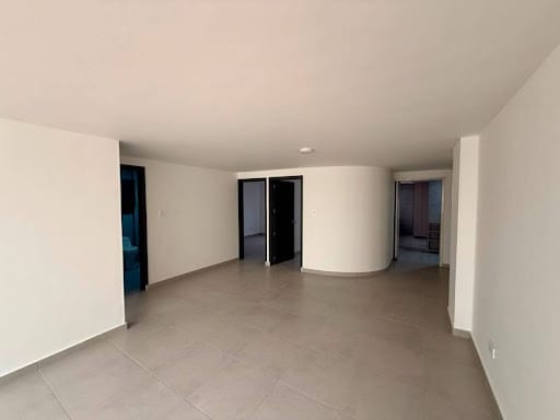 Apartamento de 3 alcobas en venta en El Recuerdo, Bogotá, 71 m² · foto 2 de 14