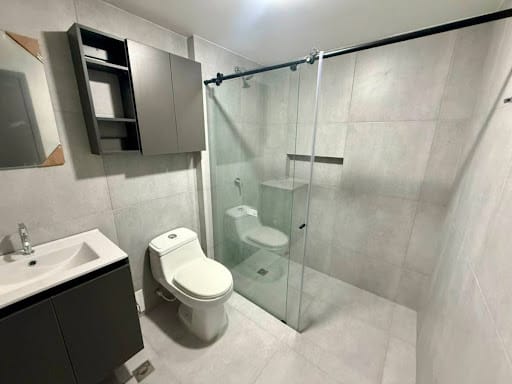 Apartamento de 3 alcobas en venta en El Recuerdo, Bogotá, 71 m² · foto 9 de 14