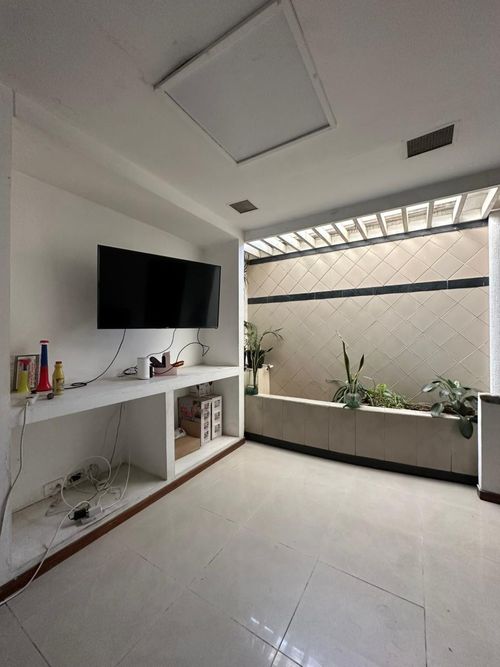 Casa de 5 alcobas en venta en Ciudad 2000, Cali, 120 m² · foto 9 de 21