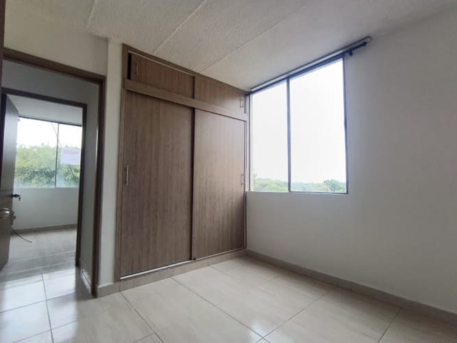 Apartamento de 3 alcobas en venta en Metropolitano Del Norte, Cali, 51 m² · foto 10 de 24