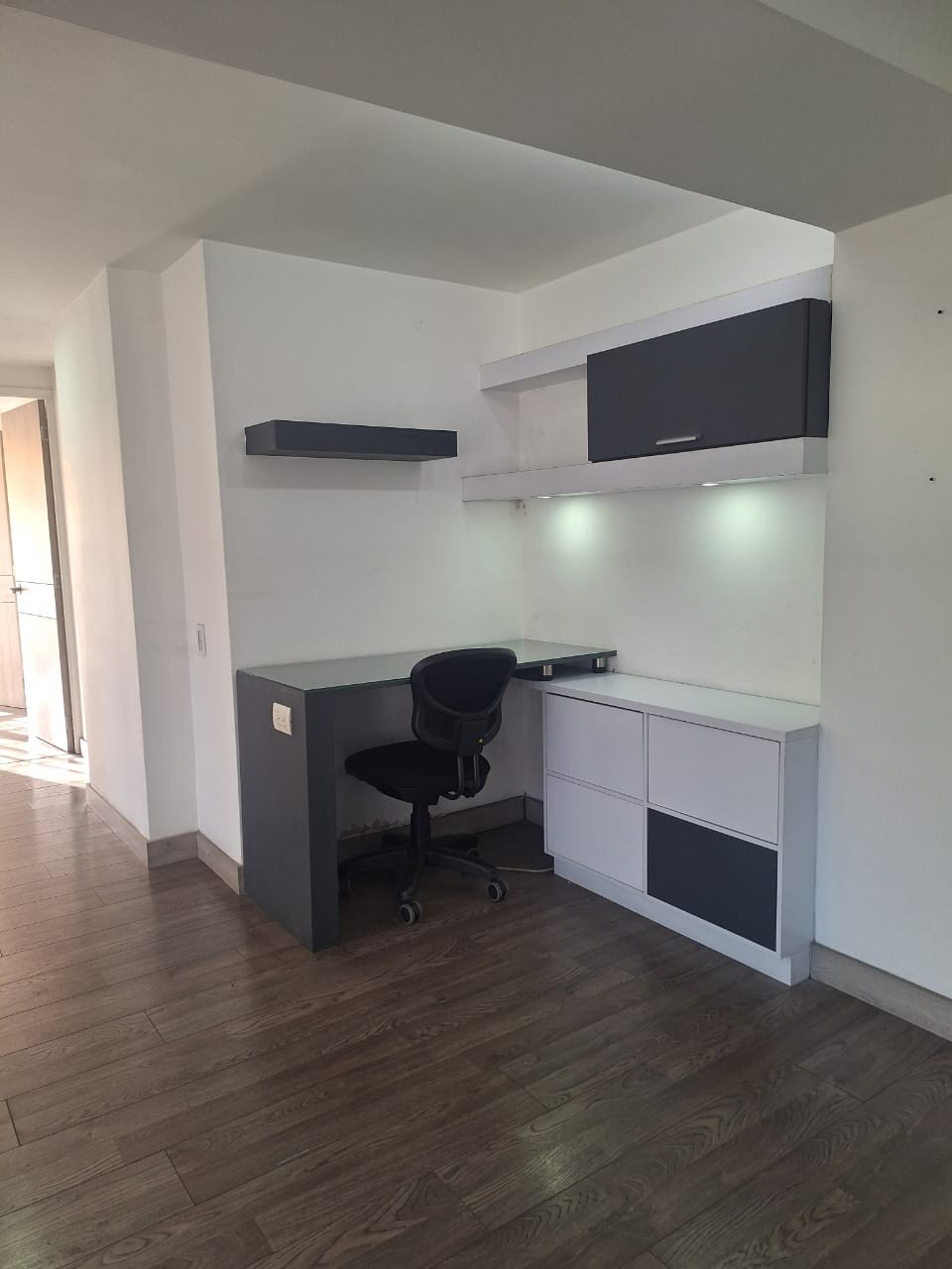 Apartamento en venta en Los Colores, Medellín · foto 6 de 12