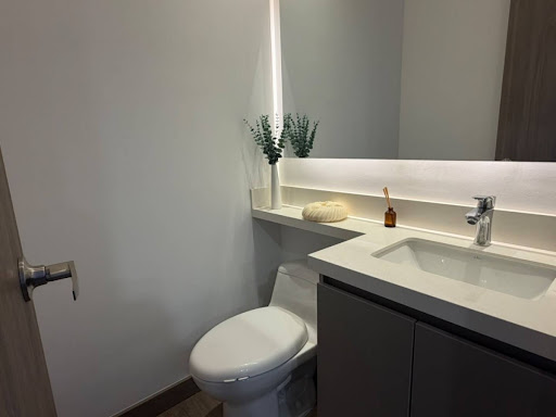 Apartamento en arriendo en Los Balsos, Medellín · foto 9 de 18