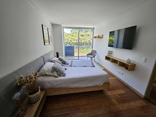 Apartamento de 2 alcobas en arriendo en Loma Del Campestre, Medellín, 71 m² · foto 11 de 21