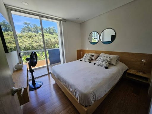 Apartamento de 2 alcobas en arriendo en Loma Del Campestre, Medellín, 71 m² · foto 15 de 21