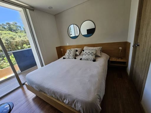 Apartamento de 2 alcobas en arriendo en Loma Del Campestre, Medellín, 71 m² · foto 16 de 21