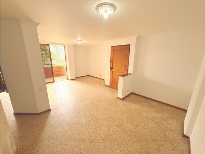 Apartamento en venta en Castropol, Medellín · foto 4 de 24