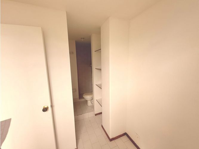 Apartamento en venta en Castropol, Medellín · foto 5 de 24