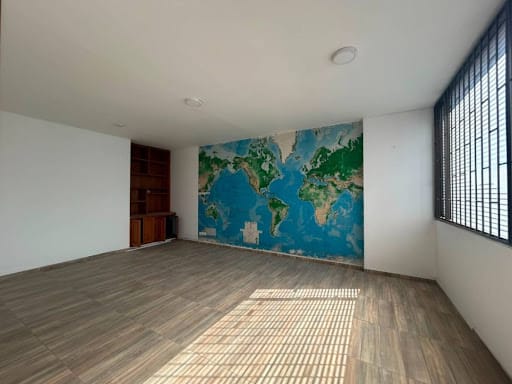 Casa de 6 alcobas en venta en Centro Narino, Bogotá, 675 m² · foto 6 de 24